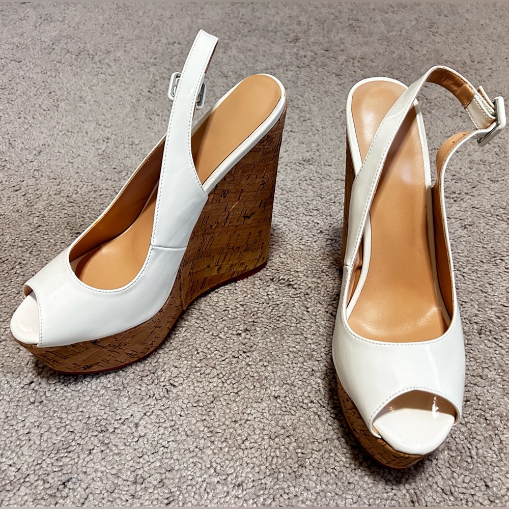 (SOLD) White Patent Peep-Toe Slingback Cork Platfrom Wedges